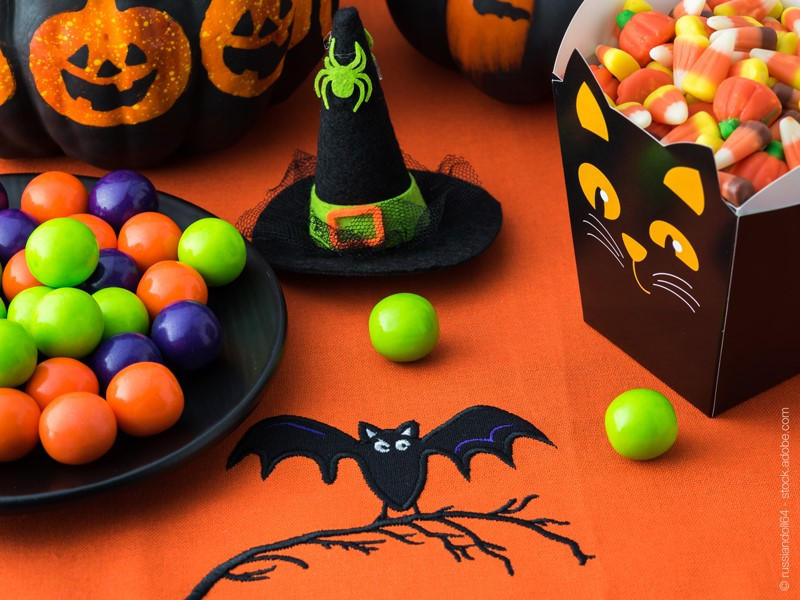 Halloween-Party-Dekoration-candy-food-colors