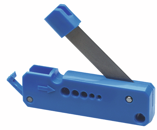 Clean-Cut tubing cutter for polymer tubing, blue